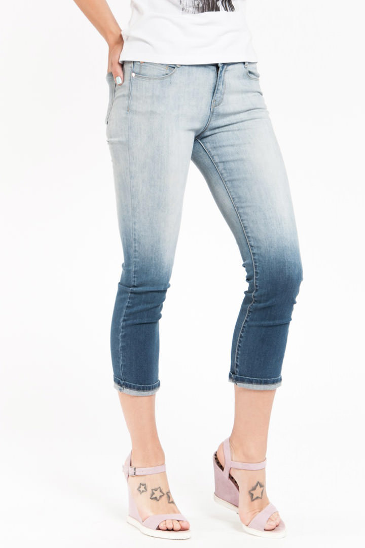 Фото товара 8044, модные укороченные джинсы
